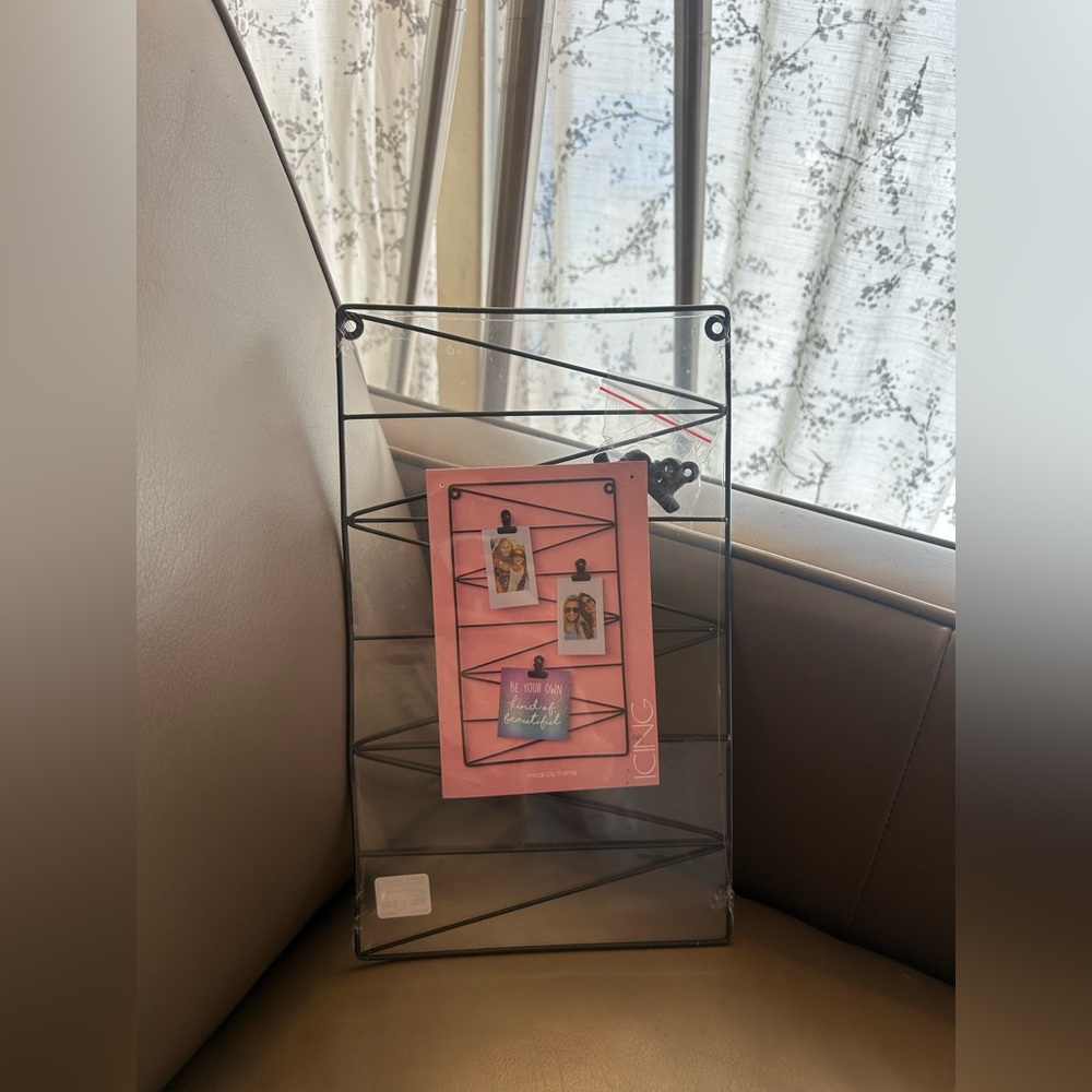 Icing Black Metal Photo Display Frame